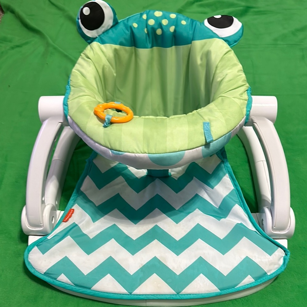 Green Frog Baby Seat